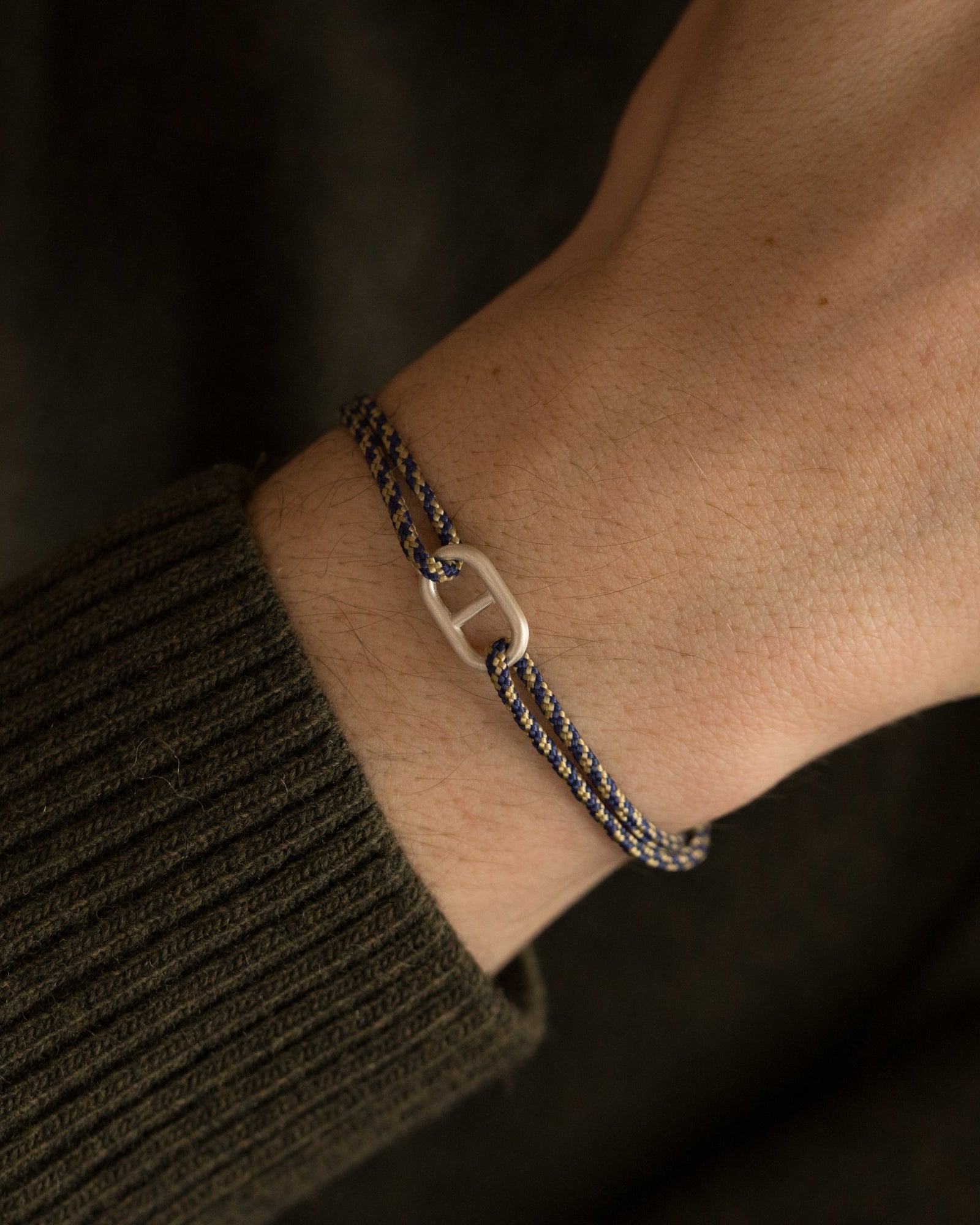 Clovis | Bleu marine & Écru
