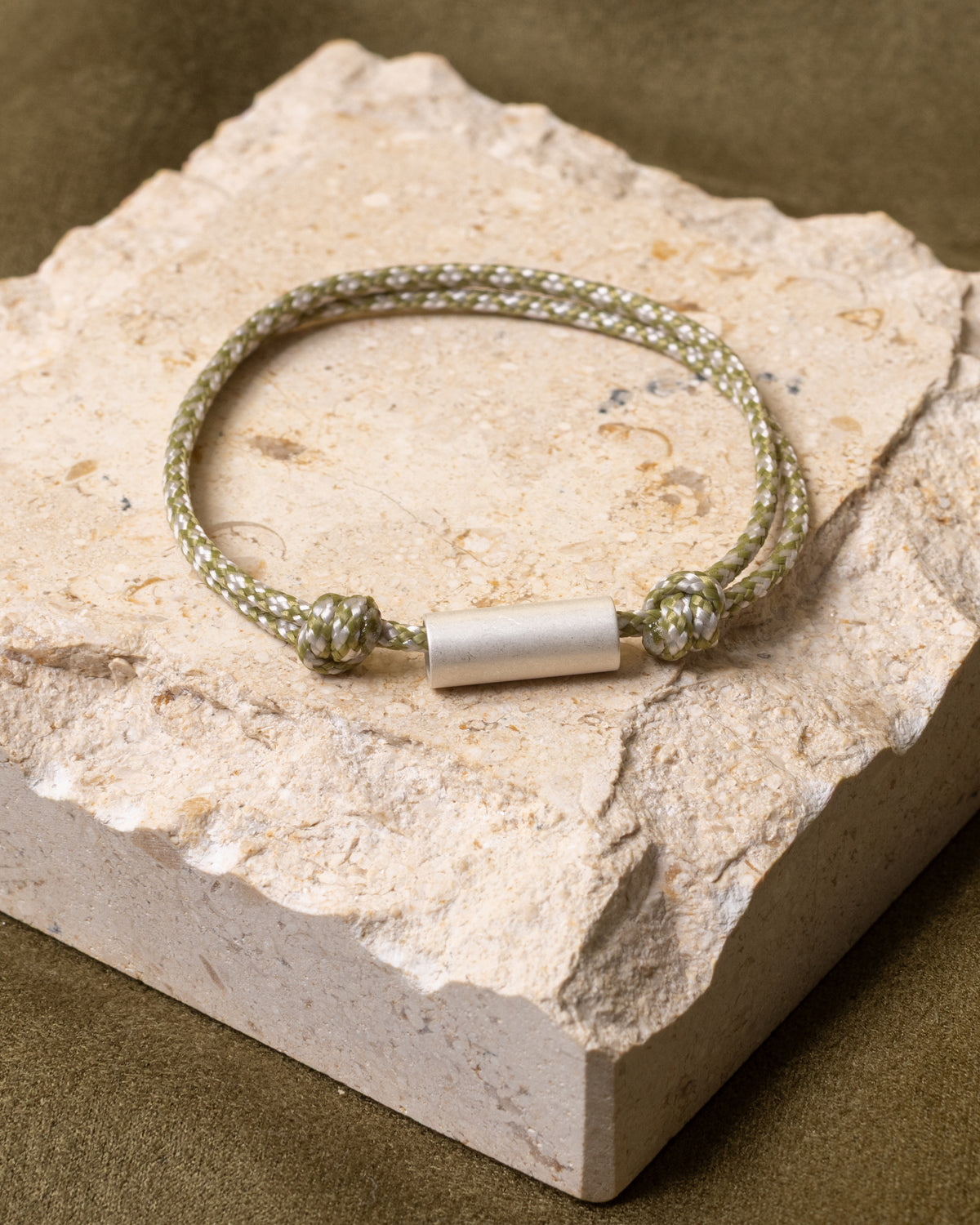 Auguste | Argent | Vert & Écru