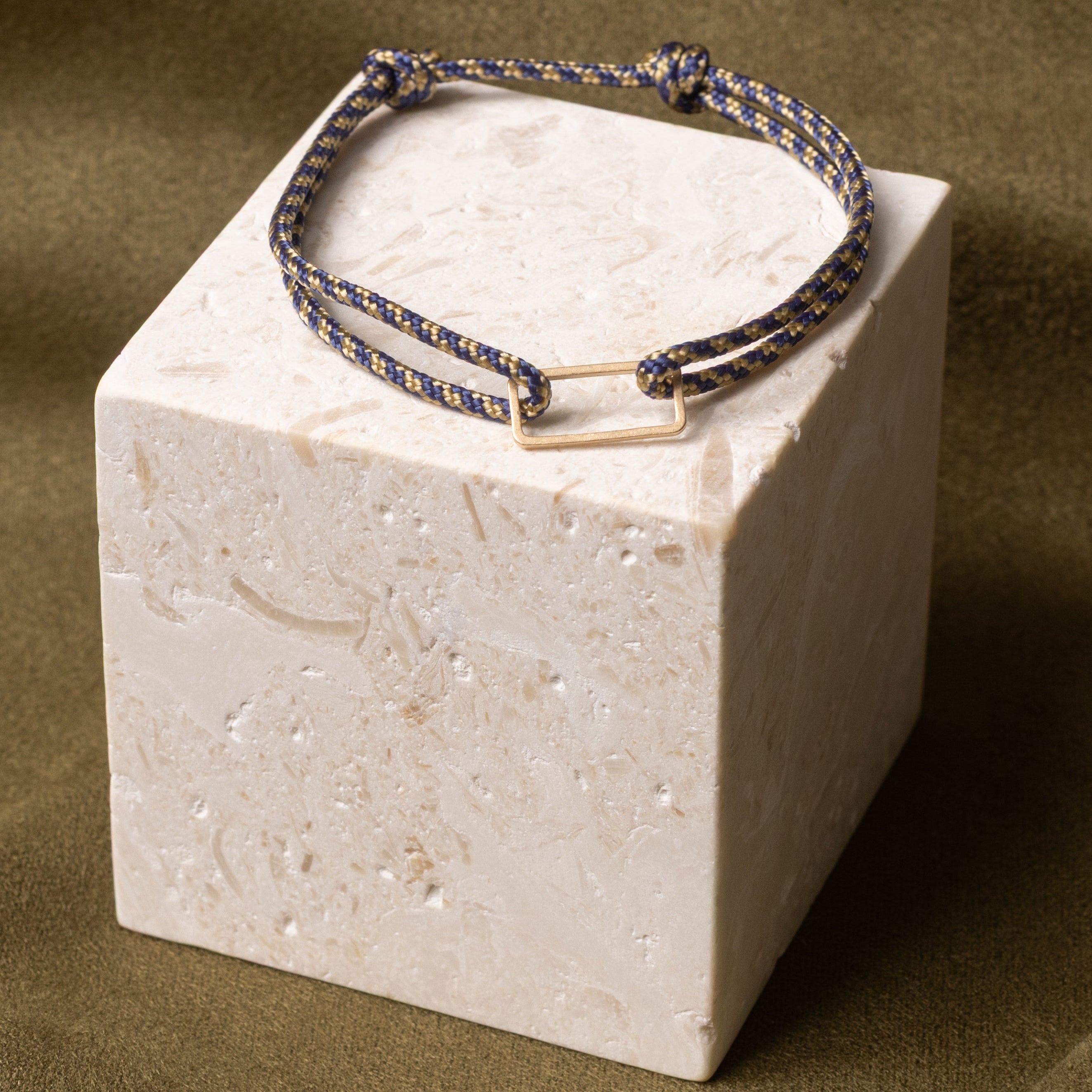 Côme | Bleu marine & Écru