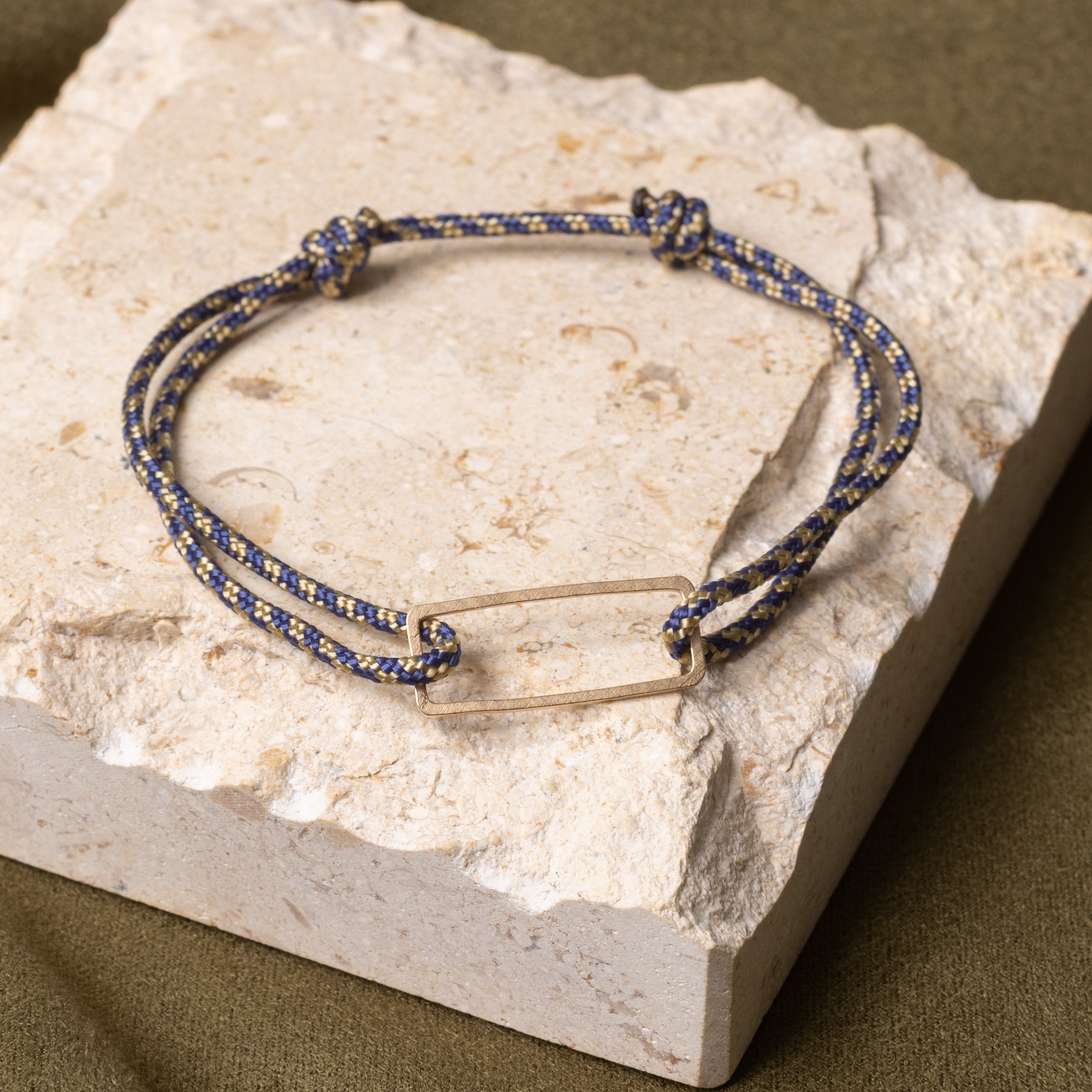 Constantin | Bleu marine & Écru