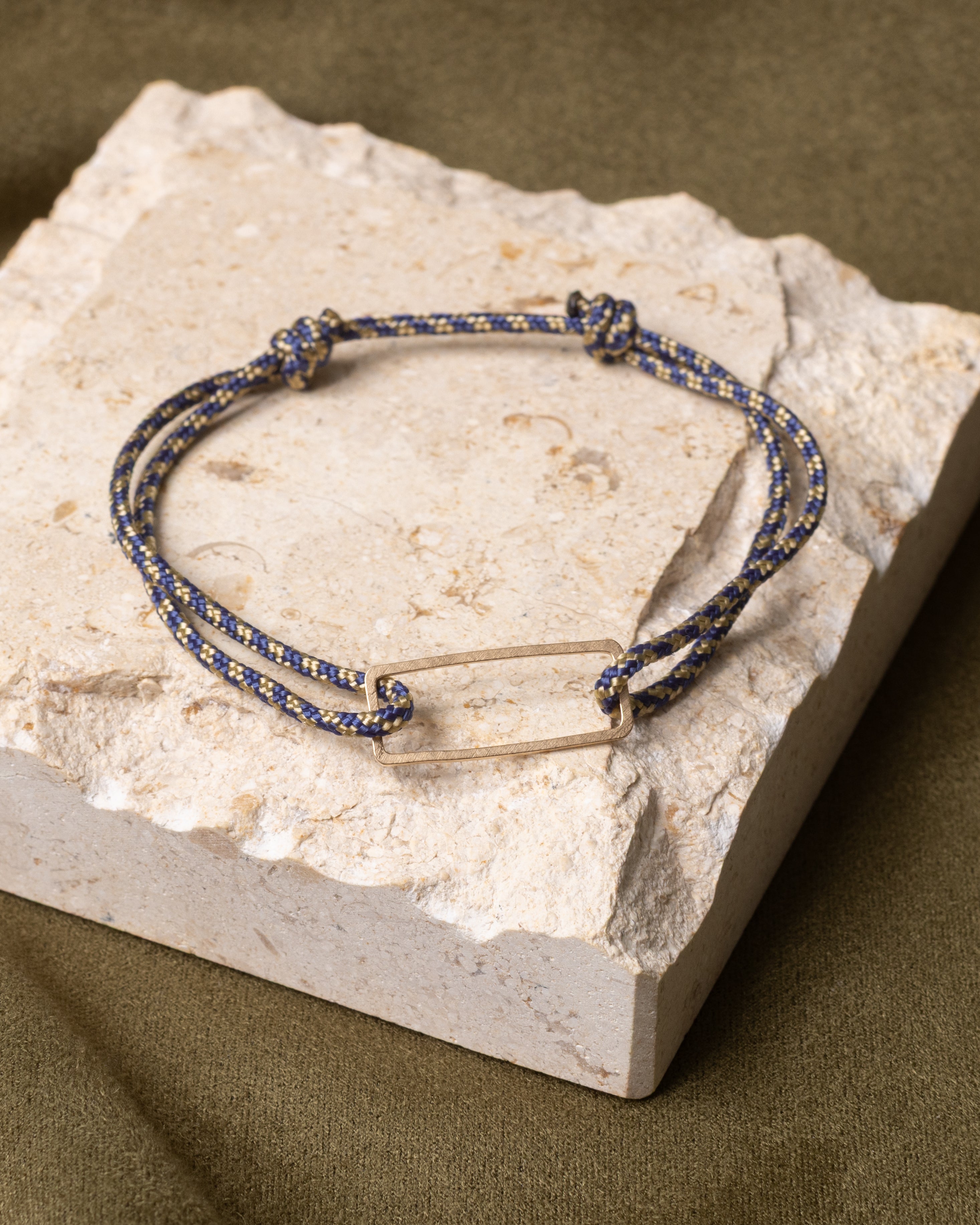 Constantin | Bleu marine & Écru
