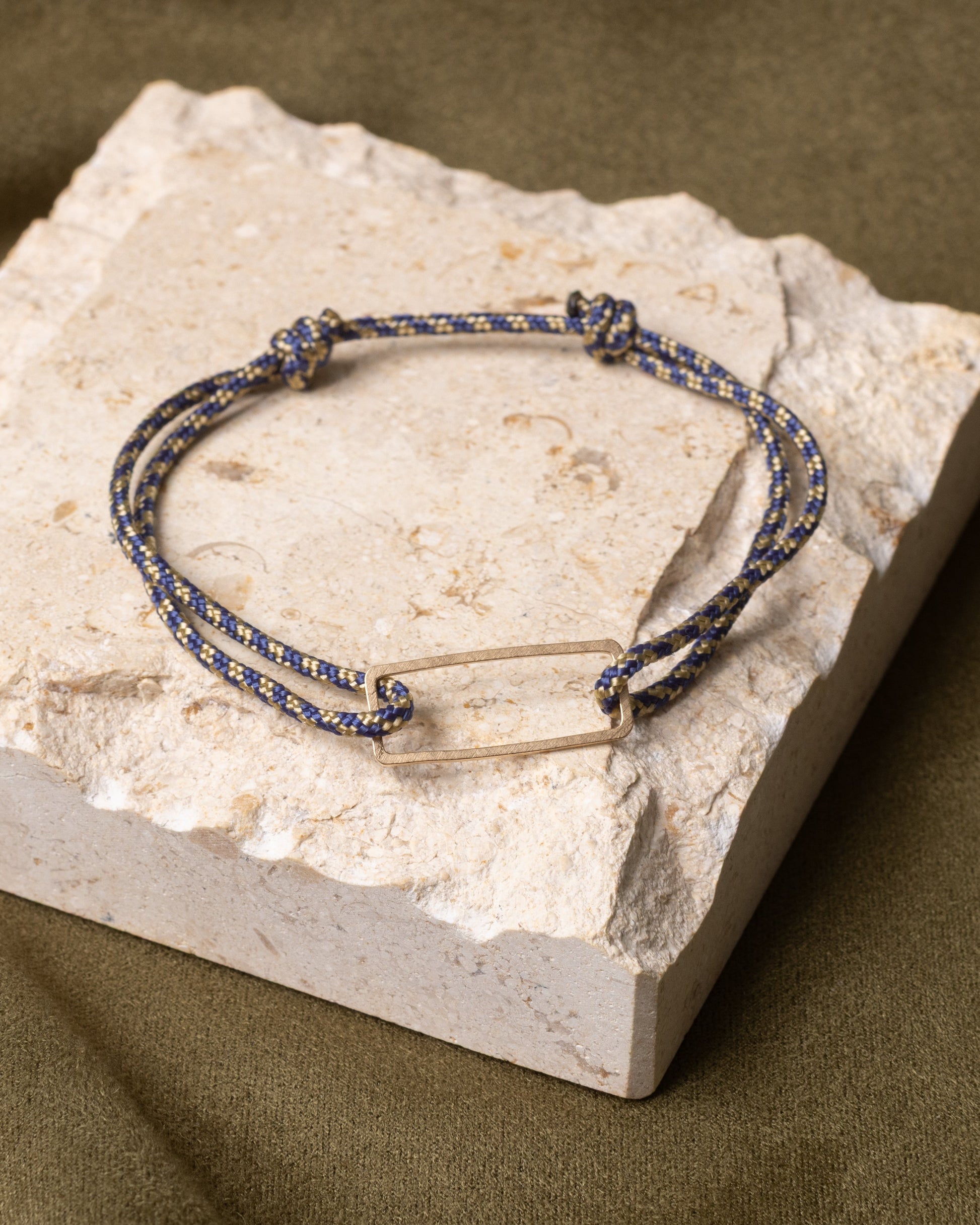Constantin | Bleu marine & Écru