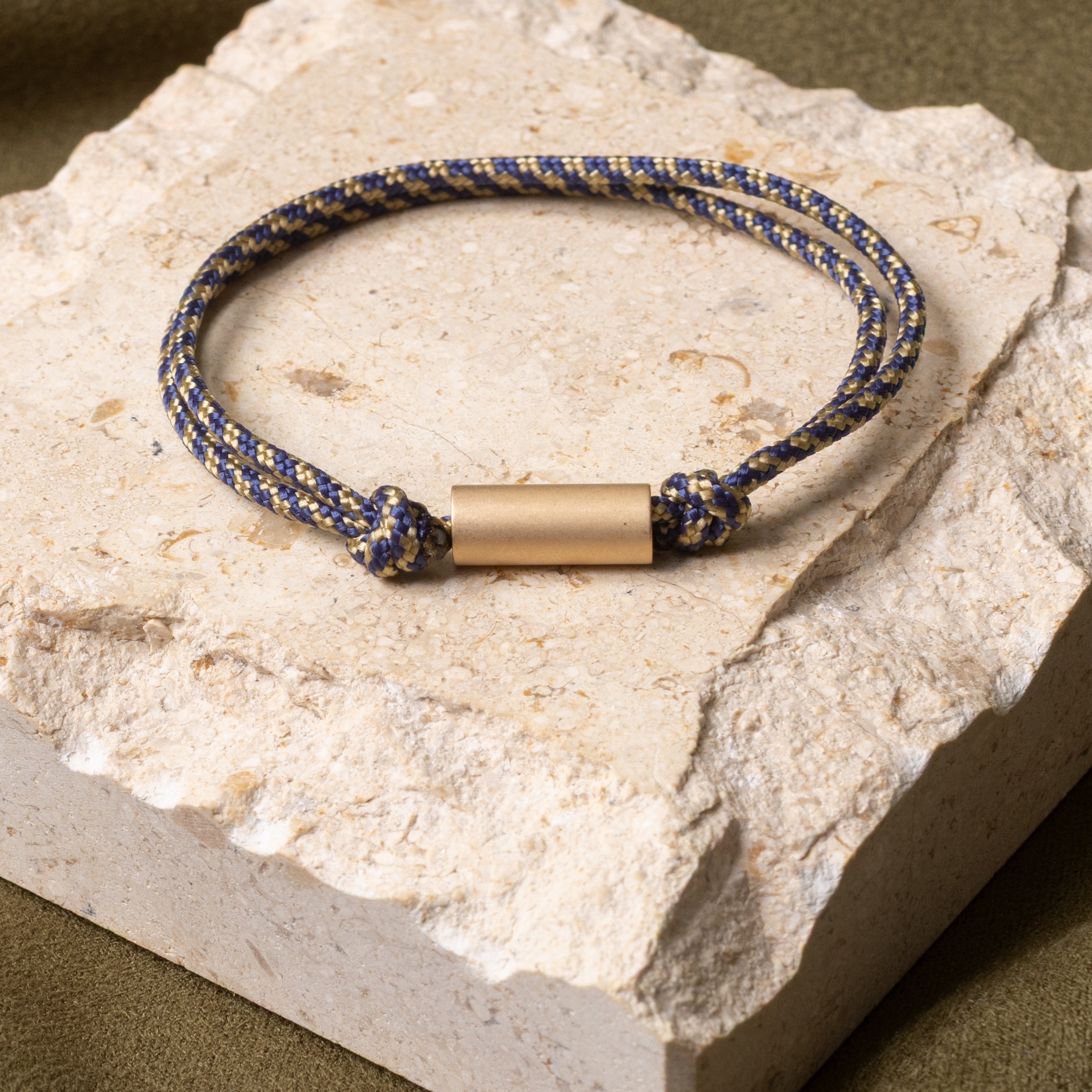 Auguste | Bleu marine & Écru