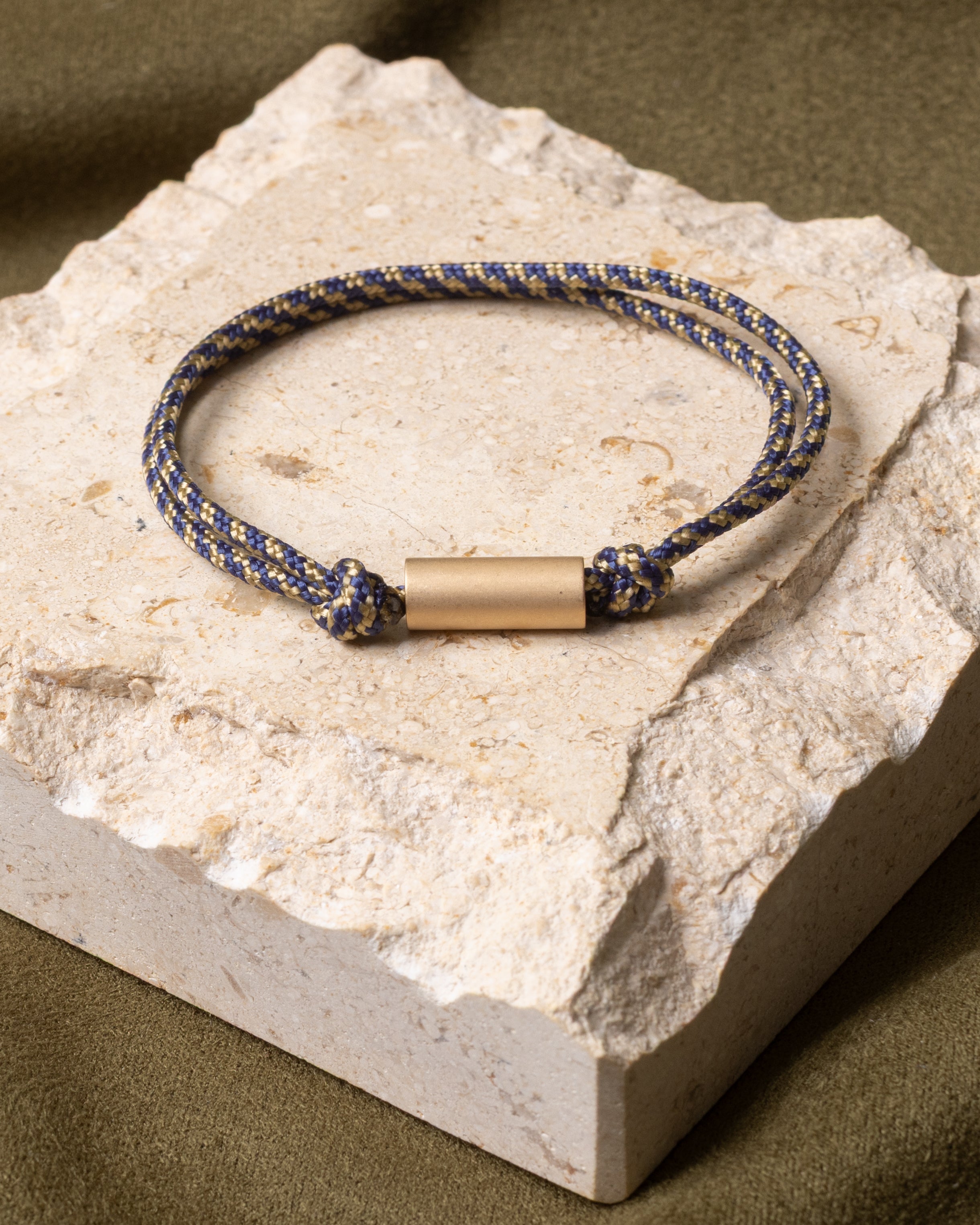 Auguste | Bleu marine & Écru