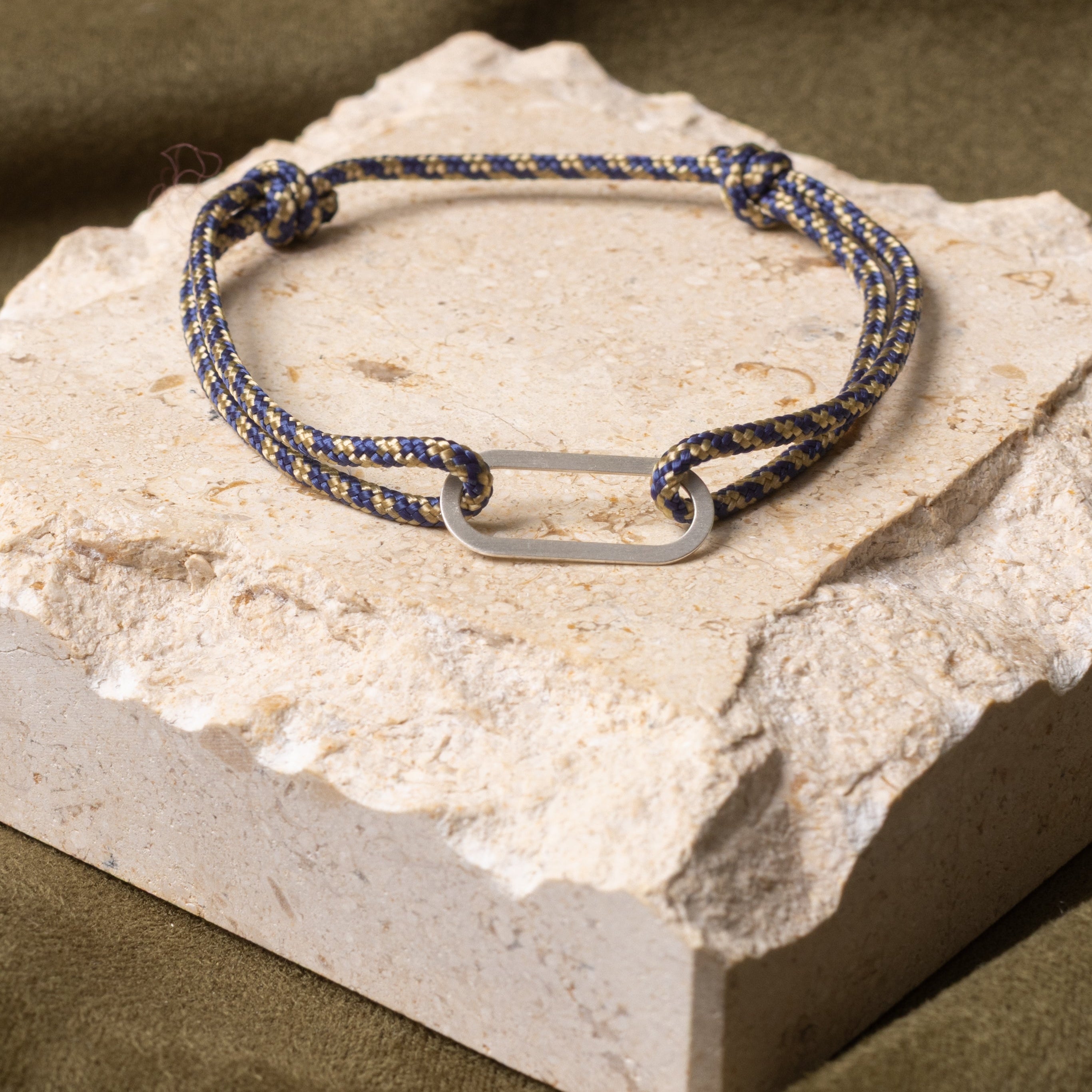 Noé | Bleu marine & Écru